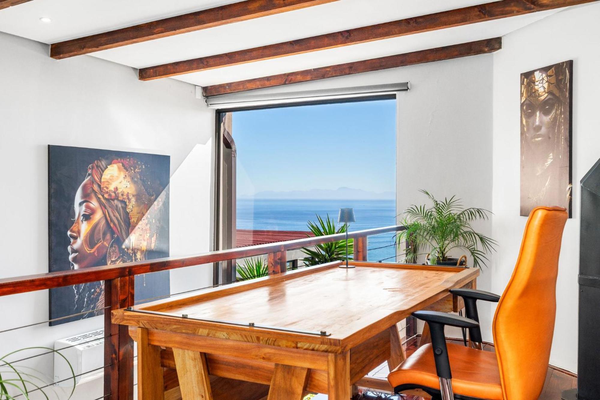 Zaria Sun Family Apartment Cape Town
