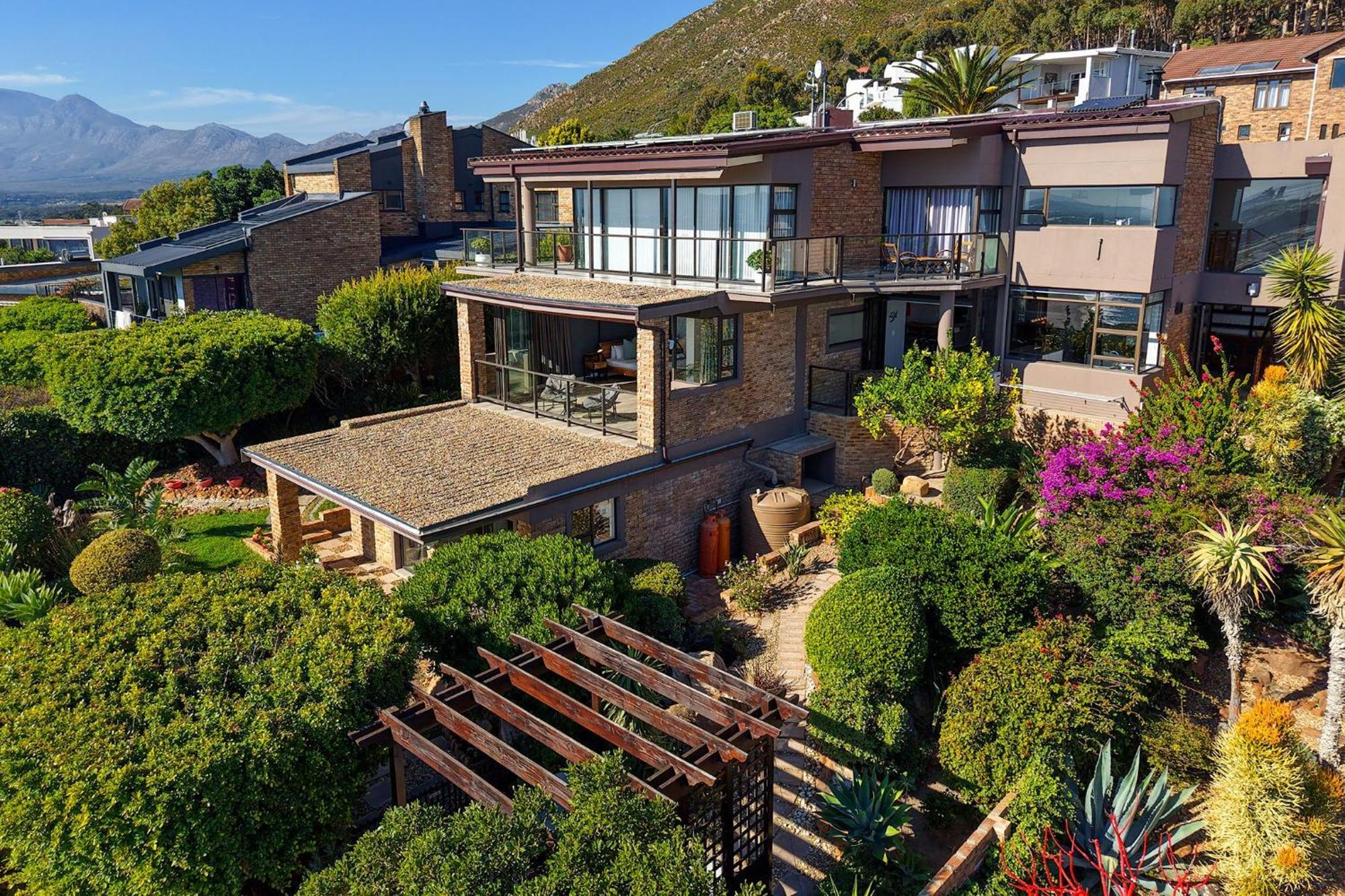 Zaria Sun Family * Cape Town